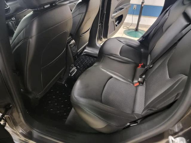 Photo of 2022 Granite Crystal Clearcoat Metallic Jeep Compass