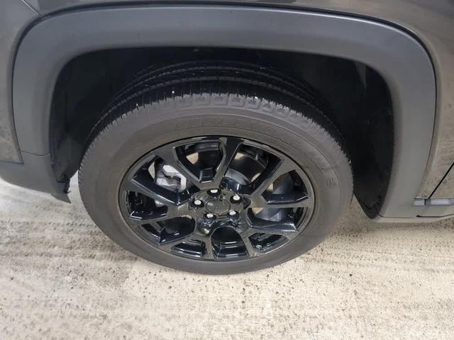 Photo of 2022 Granite Crystal Clearcoat Metallic Jeep Compass