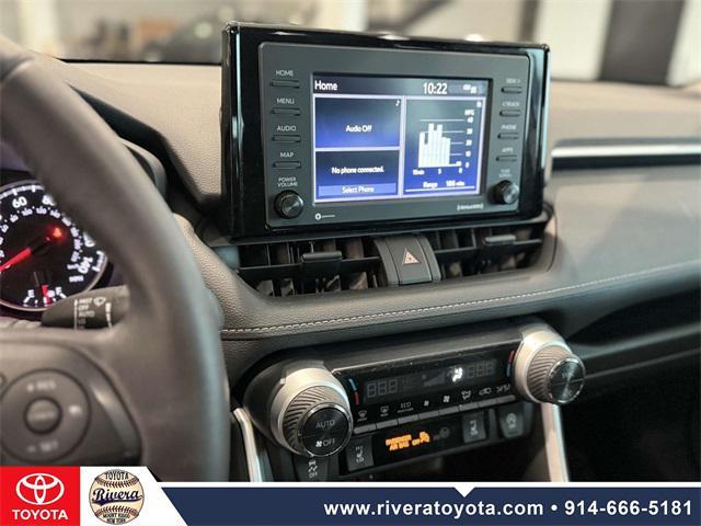 Photo of 2022 White Toyota RAV4