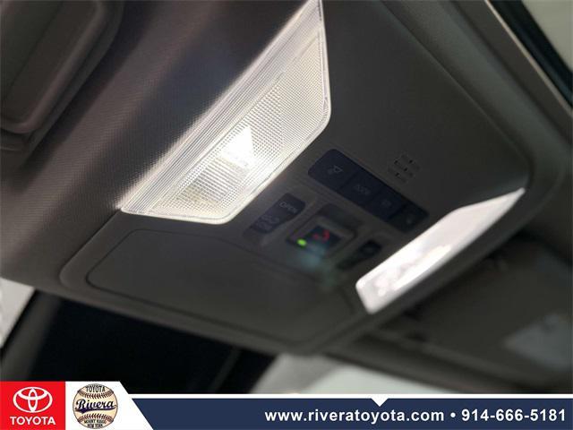 Photo of 2022 White Toyota RAV4