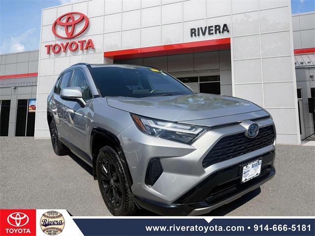 Photo of 2022 Silver Sky Metallic Toyota RAV4 Hybrid