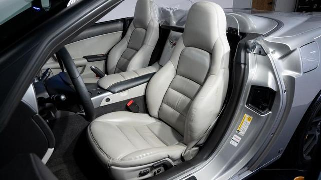Photo of 2006 Machine Silver Metallic Chevrolet Corvette