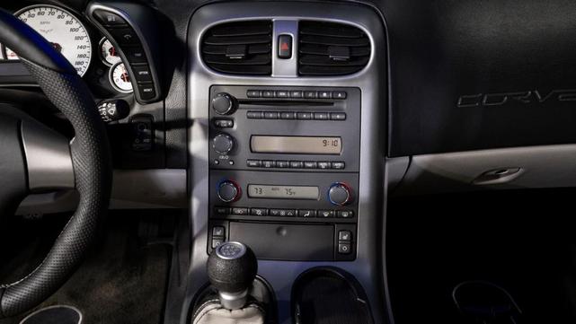 Photo of 2006 Machine Silver Metallic Chevrolet Corvette