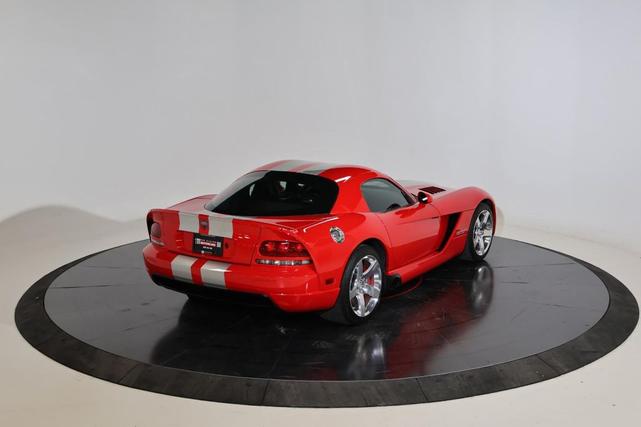 Photo of 2006 Viper Red Dodge Viper