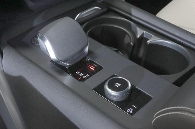 Photo of 2023 1AG Land Rover Discovery