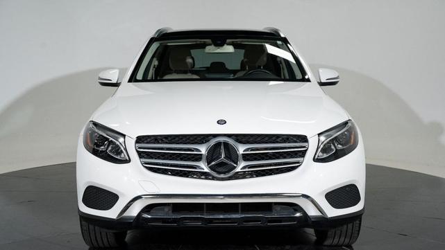 Photo of 2017 Polar White Mercedes-Benz GLC 300