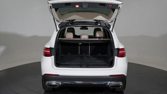 Photo of 2017 Polar White Mercedes-Benz GLC 300