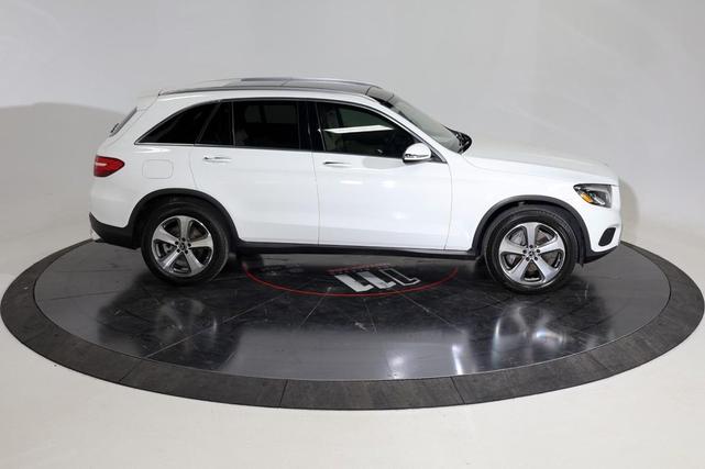 Photo of 2017 Polar White Mercedes-Benz GLC 300