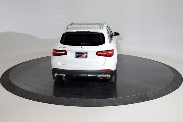 Photo of 2017 Polar White Mercedes-Benz GLC 300
