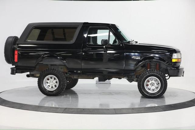 Photo of 1992 Black Ford Bronco