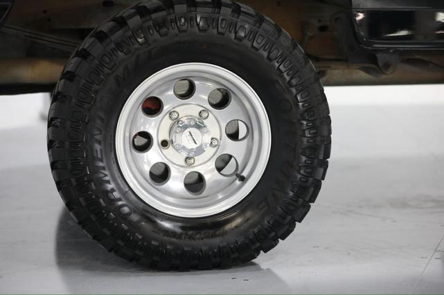 Photo of 1992 Black Ford Bronco