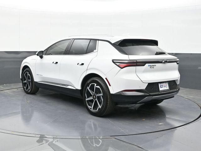 Photo of 2025 Summit White Chevrolet Equinox EV