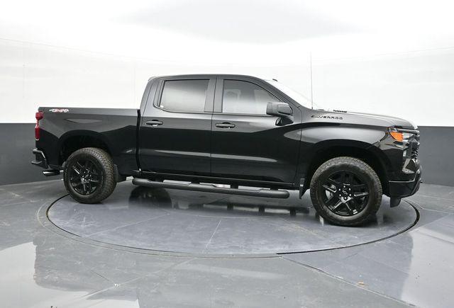Photo of 2025 Black Chevrolet Silverado 1500