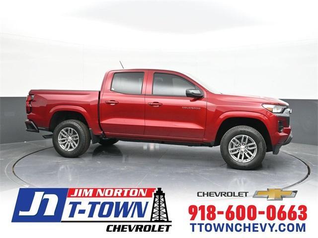 Photo of 2025 Radiant Red Chevrolet Colorado
