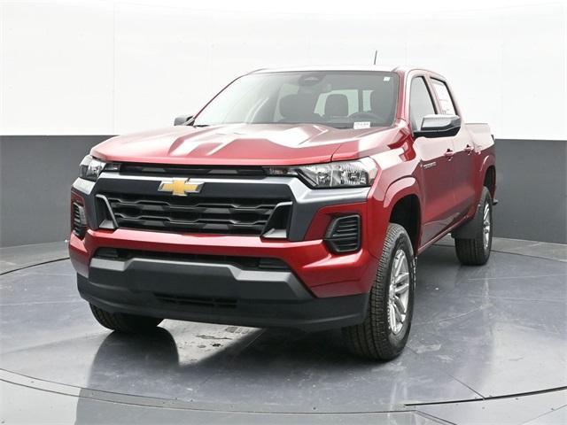 Photo of 2025 Radiant Red Chevrolet Colorado