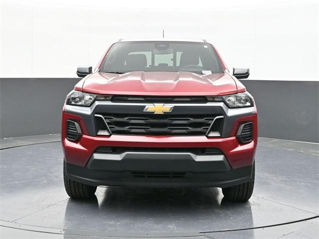 Photo of 2025 Radiant Red Chevrolet Colorado