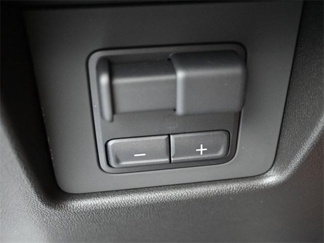 Photo of 2025 Summit White Chevrolet Colorado