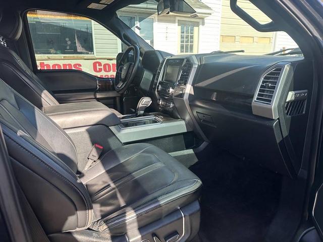 Photo of 2015 Tuxedo Black Metallic Ford F-150