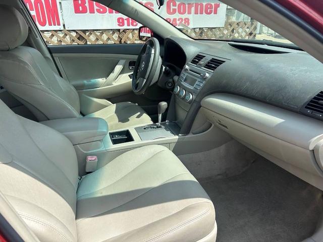 Photo of 2009 Barcelona Red Metallic Toyota Camry