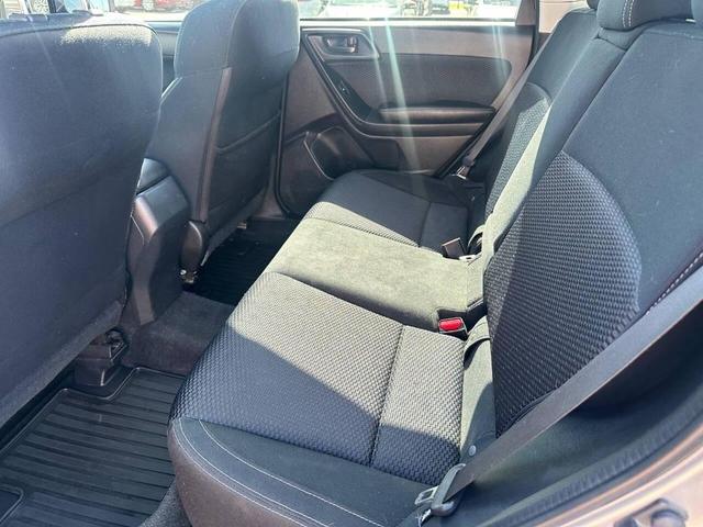 Photo of 2017 Ice Silver Metallic Subaru Forester