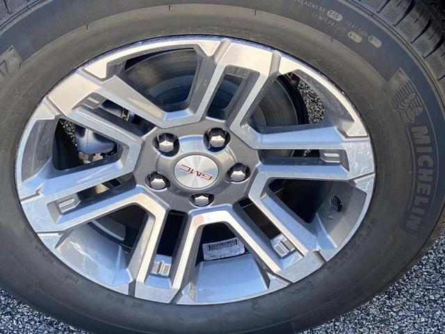 Photo of 2026 Summit White GMC Terrain