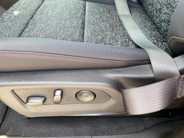 Photo of 2025 Sterling Gray Metallic Chevrolet Colorado