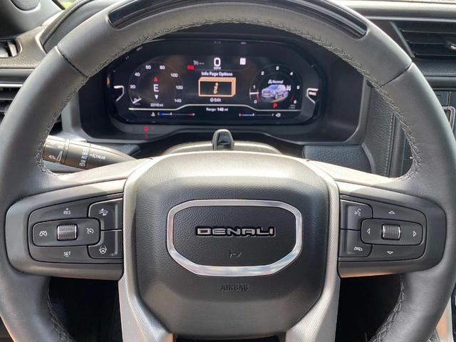 Photo of 2024 Onyx Black GMC Yukon XL