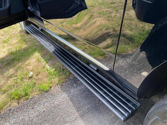 Photo of 2024 Onyx Black GMC Yukon XL