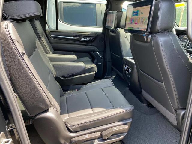 Photo of 2024 Onyx Black GMC Yukon XL