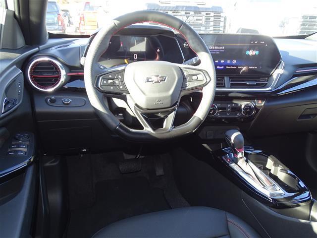 Photo of 2025 White Chevrolet Trax