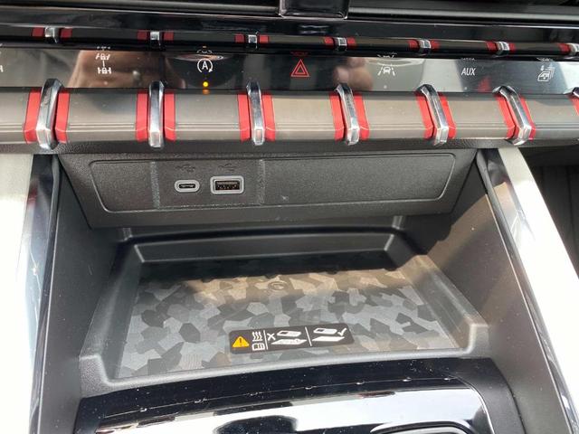 Photo of 2026 Onyx Black GMC Canyon
