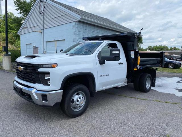 Photo of 2025 Summit White Chevrolet Silverado 3500
