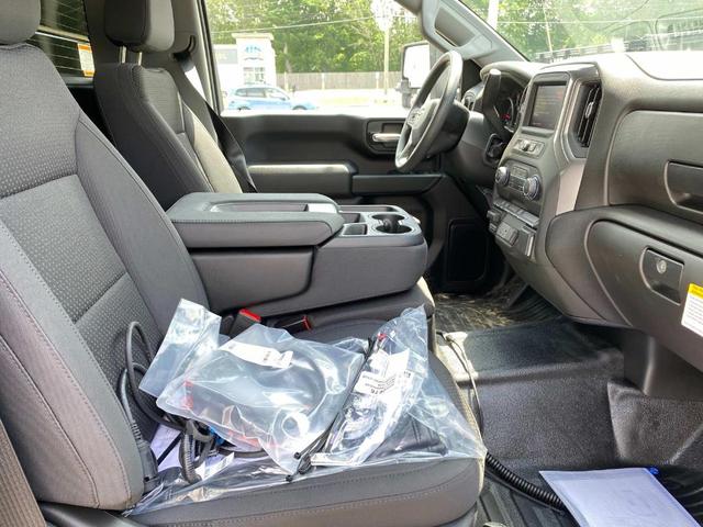 Photo of 2025 Summit White Chevrolet Silverado 3500