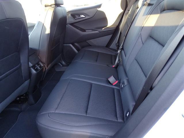 Photo of 2025 White Chevrolet Equinox