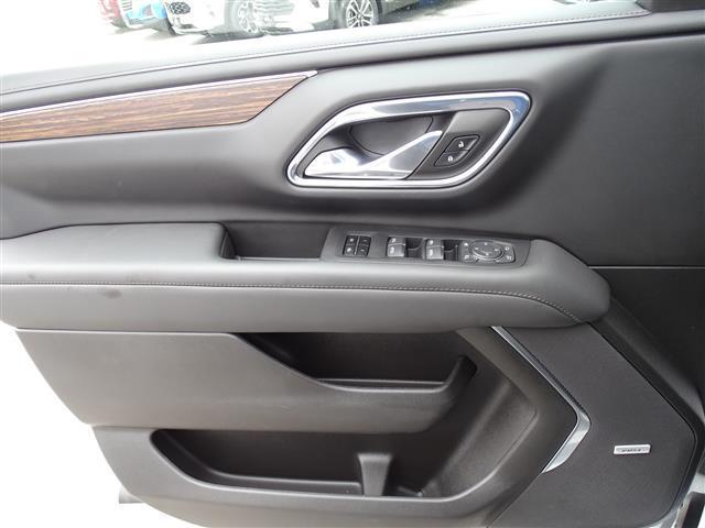Photo of 2023 White Chevrolet Tahoe