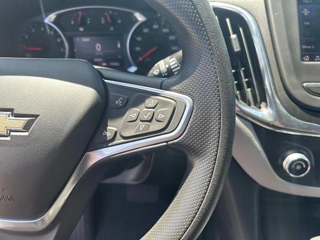 Photo of 2022 Black Chevrolet Equinox