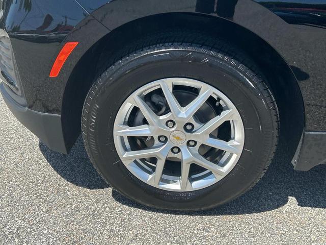 Photo of 2022 Black Chevrolet Equinox