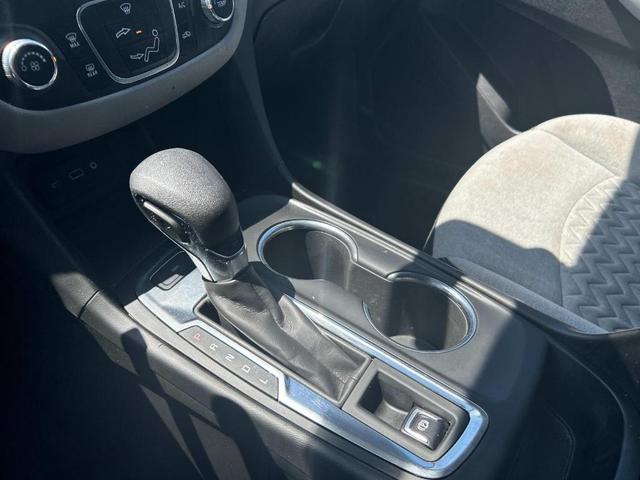 Photo of 2022 Black Chevrolet Equinox