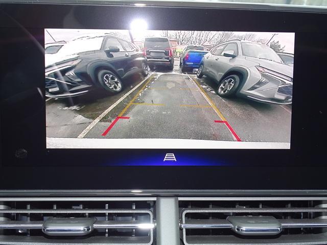 Photo of 2025 White Chevrolet Trax