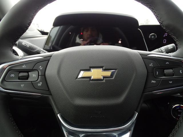 Photo of 2025 White Chevrolet Trax