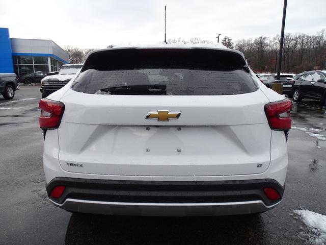 Photo of 2025 White Chevrolet Trax
