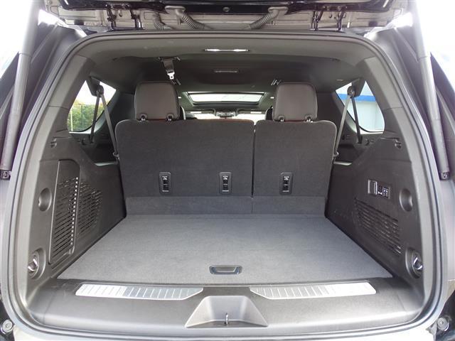 Photo of 2023 Black GMC Yukon XL