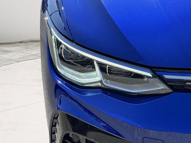 Photo of 2022 Lapiz Blue Metallic Volkswagen Golf R