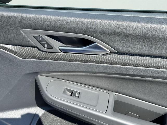 Photo of 2022 Lapiz Blue Metallic Volkswagen Golf R