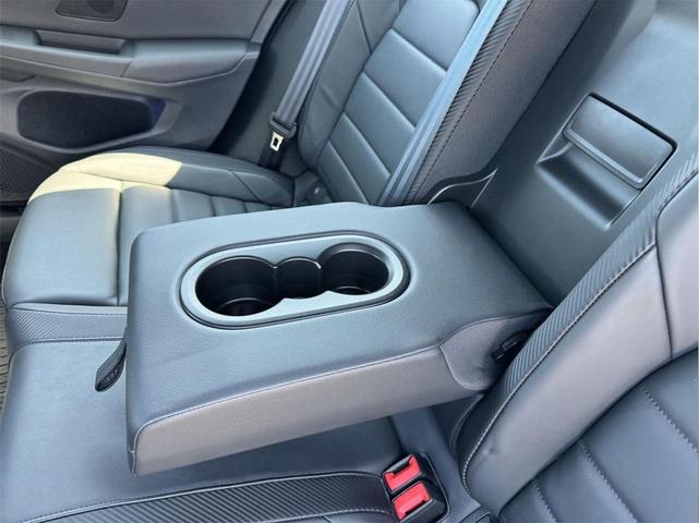 Photo of 2022 Lapiz Blue Metallic Volkswagen Golf R