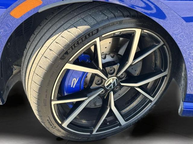 Photo of 2022 Lapiz Blue Metallic Volkswagen Golf R