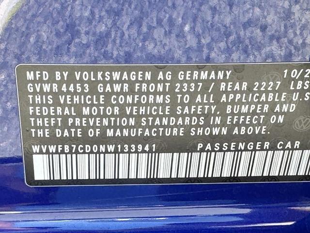 Photo of 2022 Lapiz Blue Metallic Volkswagen Golf R
