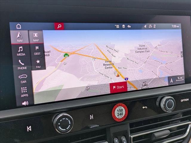 Photo of 2025 White Porsche Macan