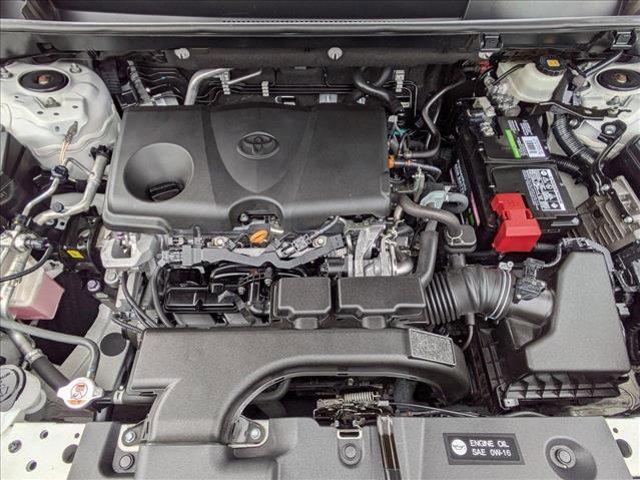 Photo of 2021 Super White Toyota RAV4