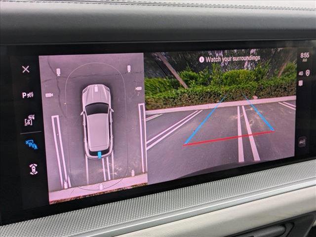 Photo of 2025 Algarve Blue Metallic Porsche Cayenne